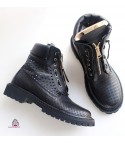 Mehy drilled boot