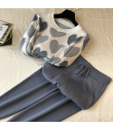 Set of pants & sweaters with pearl hearts
