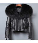 Leather jacket with Eskid neck